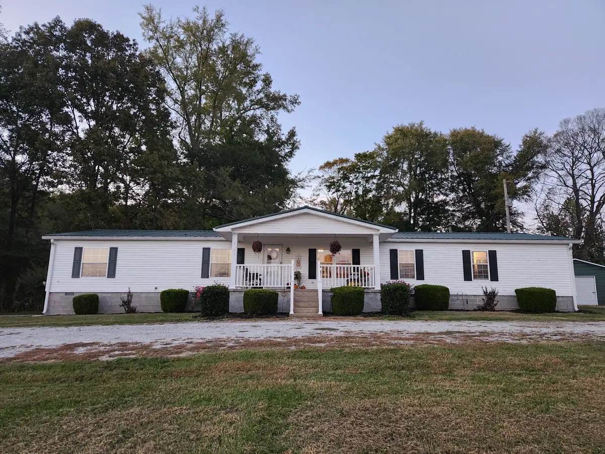 1644 W Blue Creek Rd, Waverly, TN 37185 - #1