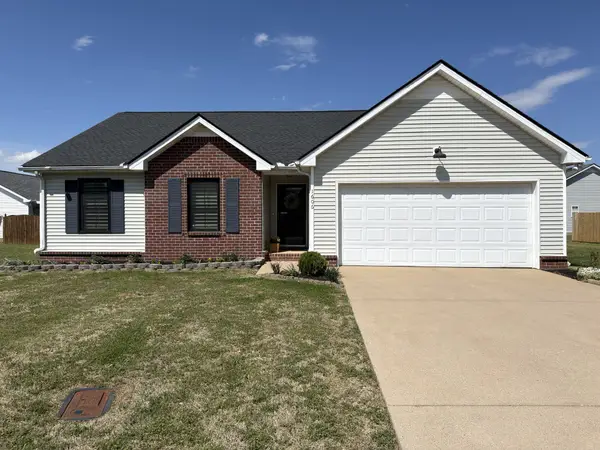 1606 Saint Andrews Dr, Murfreesboro, TN 37128