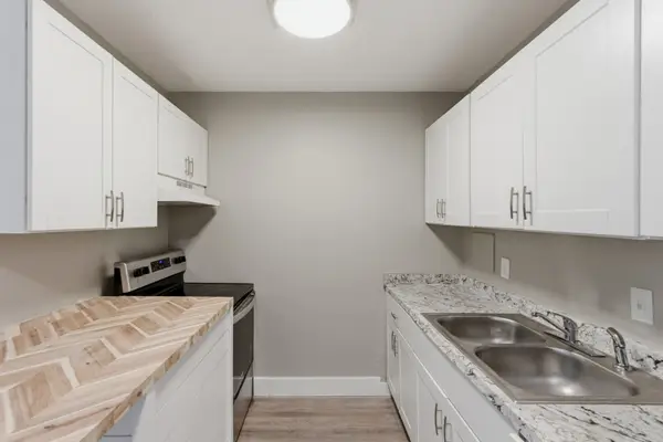 550 Harding Pl #F110, Nashville, TN 37211