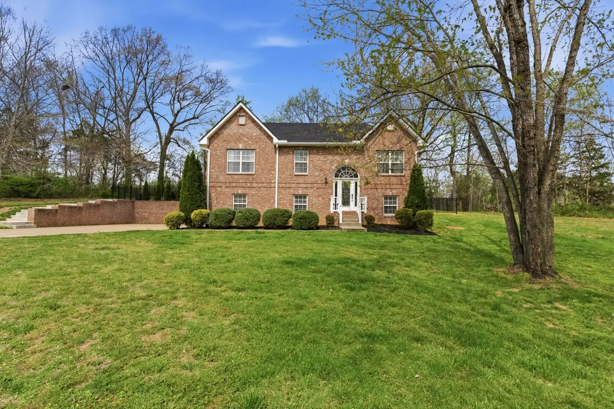 2034 Christy Ln, Greenbrier, TN 37073 - #1