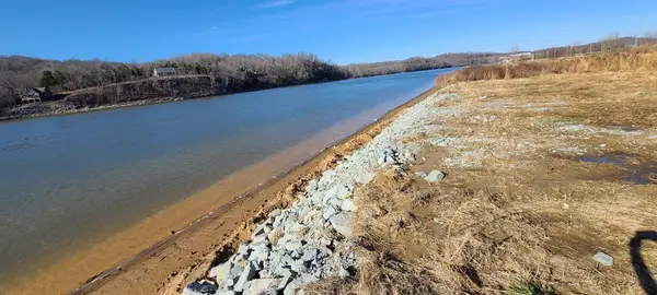 2027 Hardin Bottom River Rd, Clifton, TN 38425