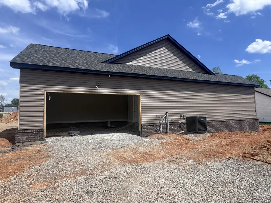 289 Wayne Hall Rd, Clarksville, TN 37040 - #2