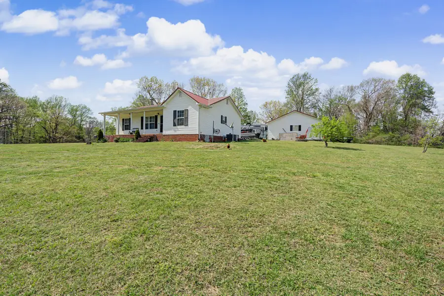 9 Bessie Clark Rd, Erin, TN 37061 - #2