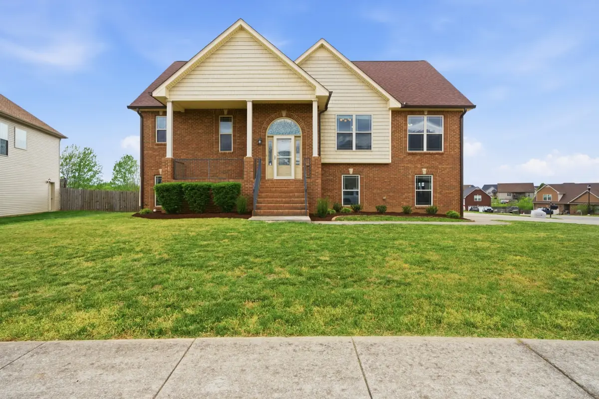 1700 Winterhaven Ct, Clarksville, TN 37042 - #1
