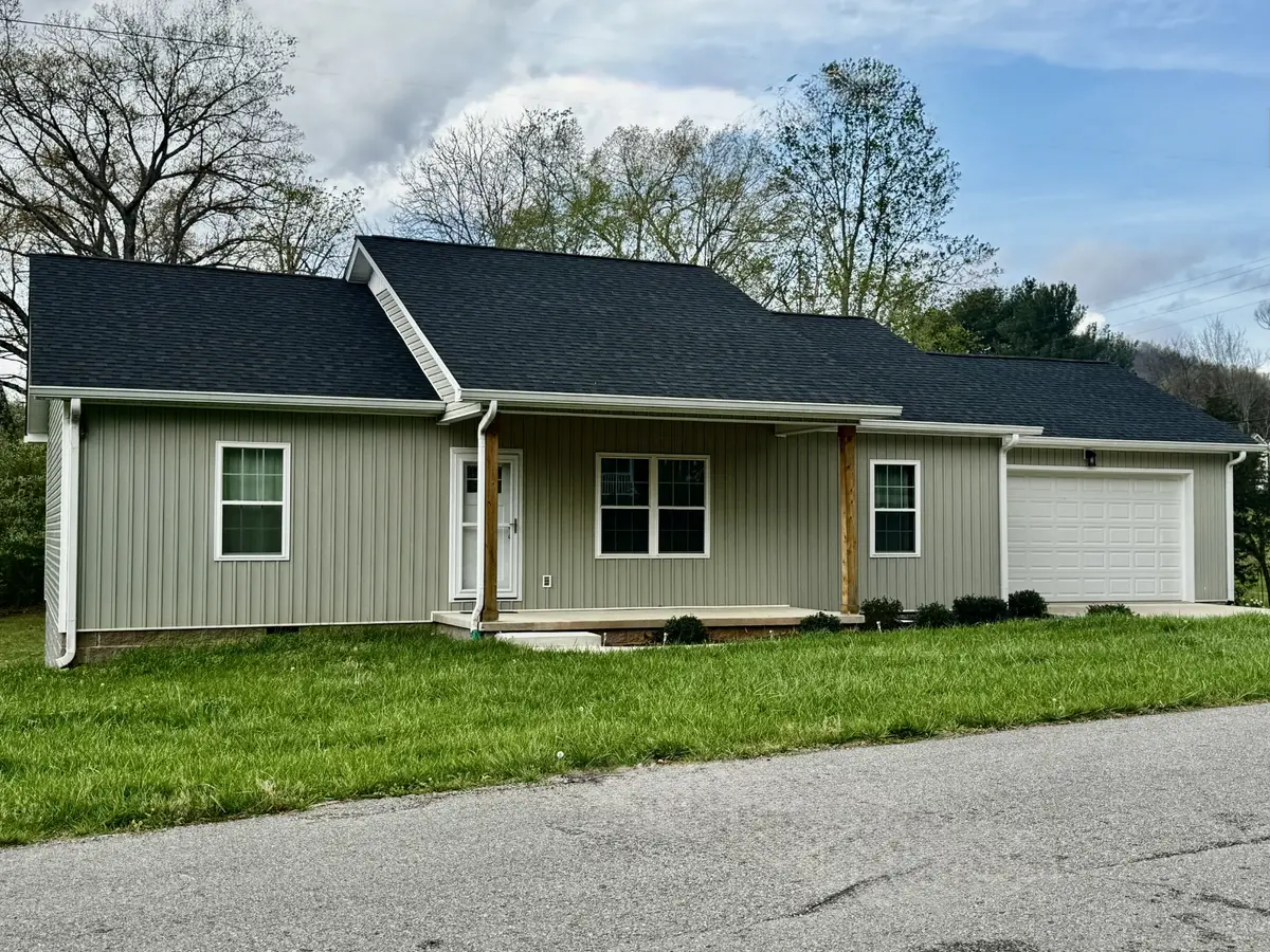 1366 Hidden Valley Rd, Livingston, TN 38570 - #1