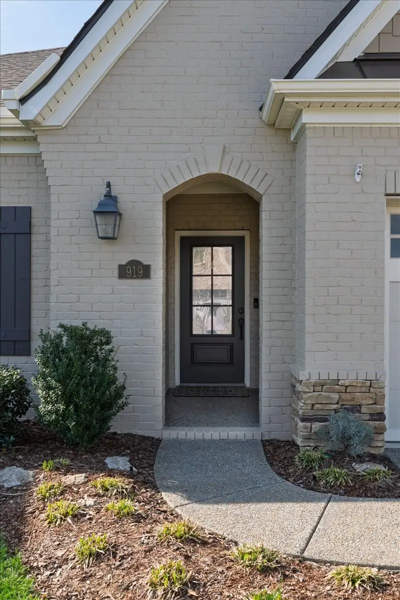 919 Cherry Grove Dr, Hendersonville, TN 37075 - #2