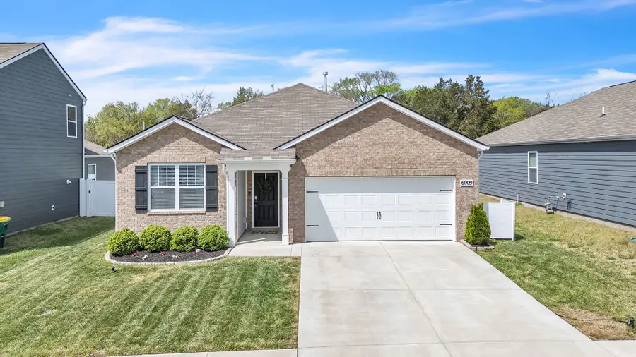 6009 Hunters Village Dr, Lebanon, TN 37087 - #2