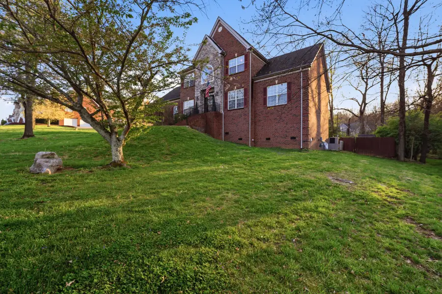 425 Westwood Dr, Smyrna, TN 37167 - #2