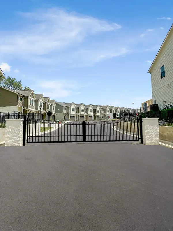 1040 Noble Loop #32, Nashville, TN 37211