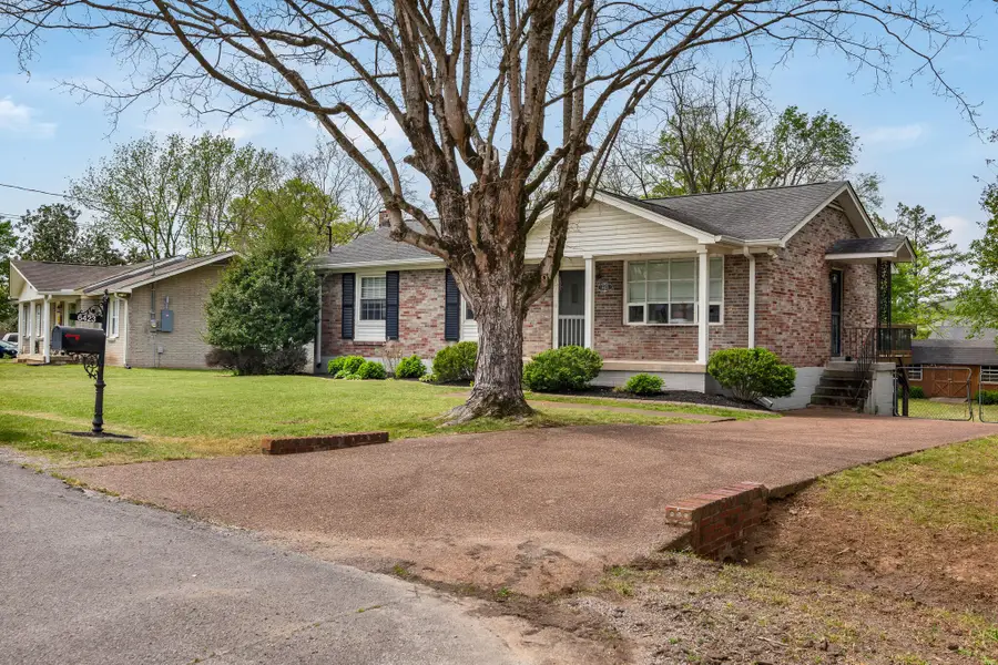 6423 Futura Dr, Nashville, TN 37209 - #3