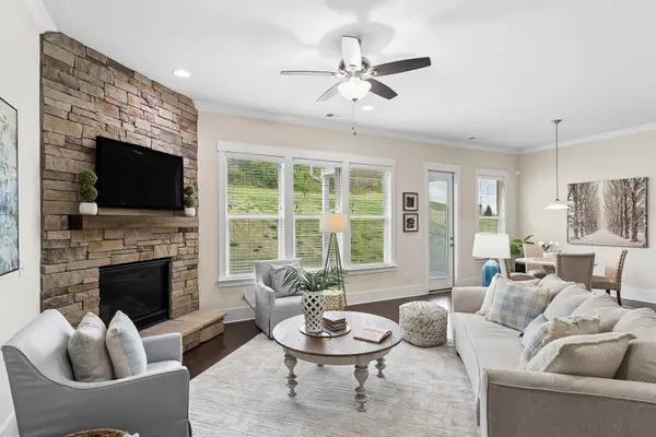 1055 Amelia Park Dr, Franklin, TN 37067