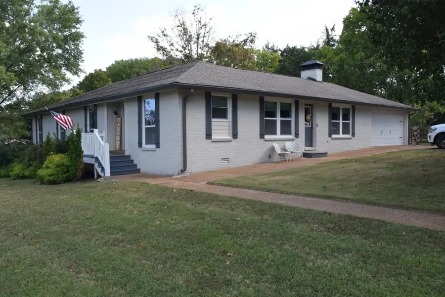 1920 Hampton Dr, Lebanon, TN 37087 - #2