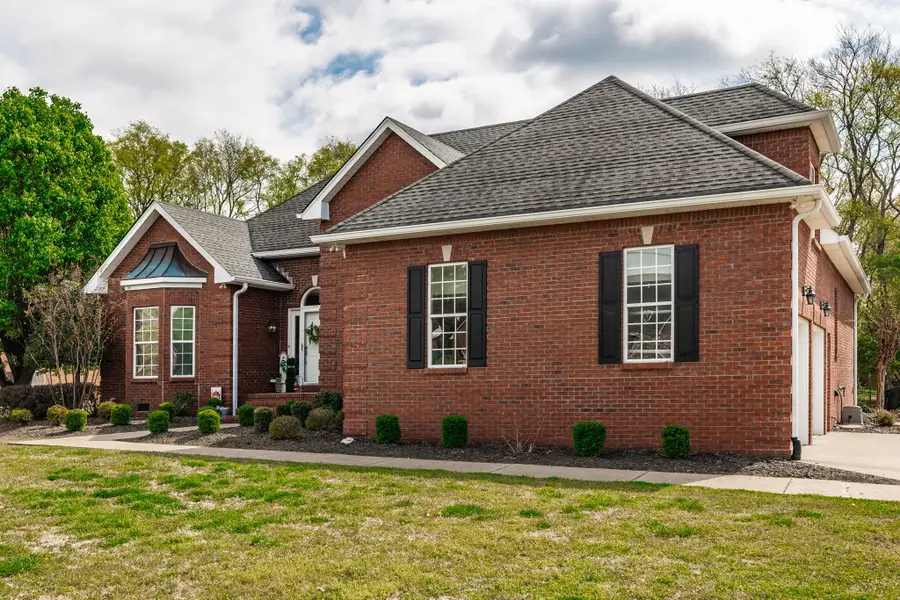 1121 Willow Lake Dr, Gallatin, TN 37066 - #3