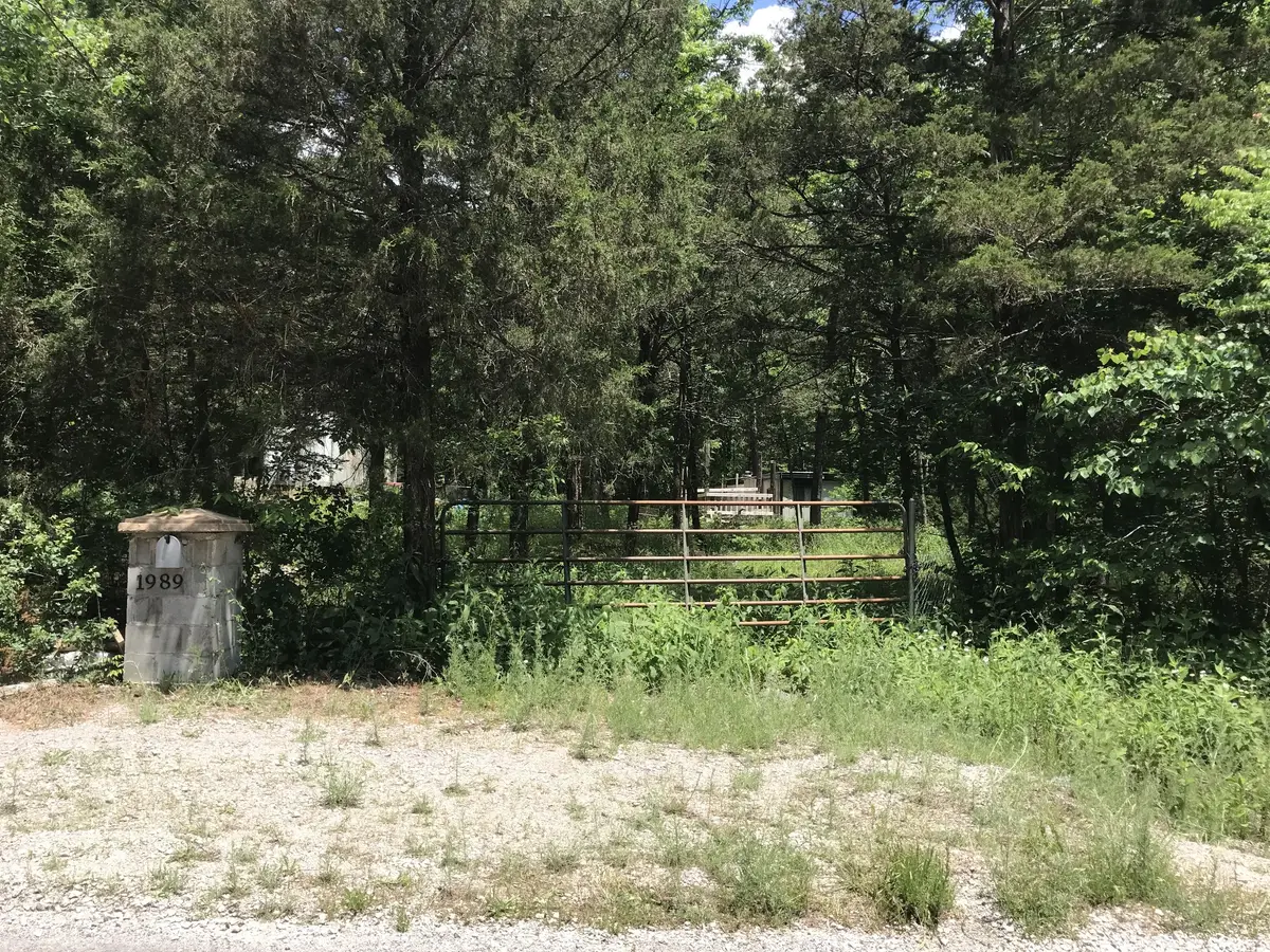 1989 Luther Sharp Rd, Columbia, TN 38401 - #1