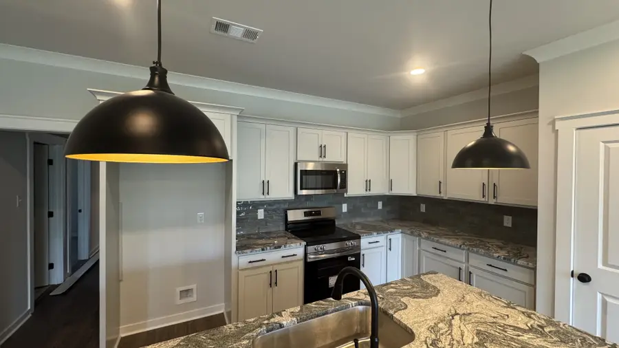 482 W Foxrun, Springfield, TN 37172 - #3