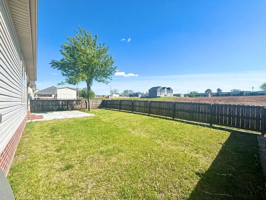 107 Saddlebrook Ct, Hopkinsville, KY 42240 - #3