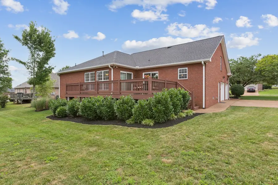 161 Peppertree Ln, Gallatin, TN 37066 - #3