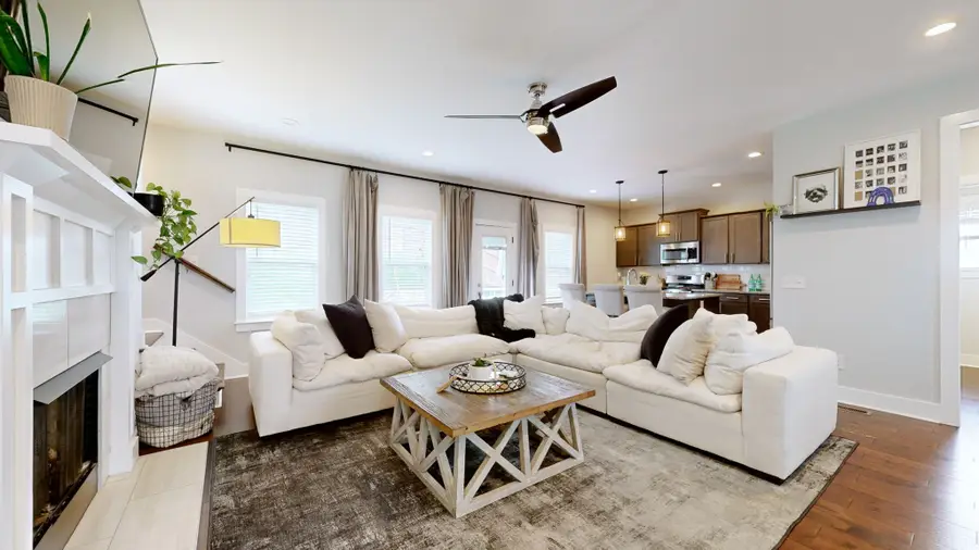 1736 Woodland Pointe Dr, Nashville, TN 37214 - #2