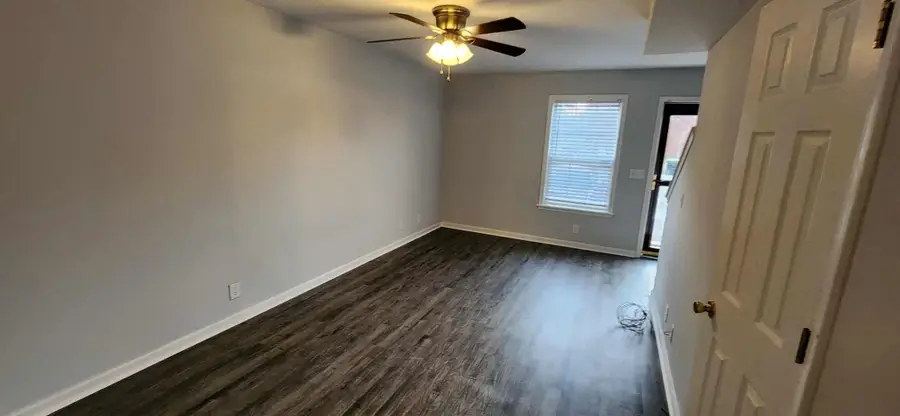 289 Raleigh Dr #B, Clarksville, TN 37043 - #2