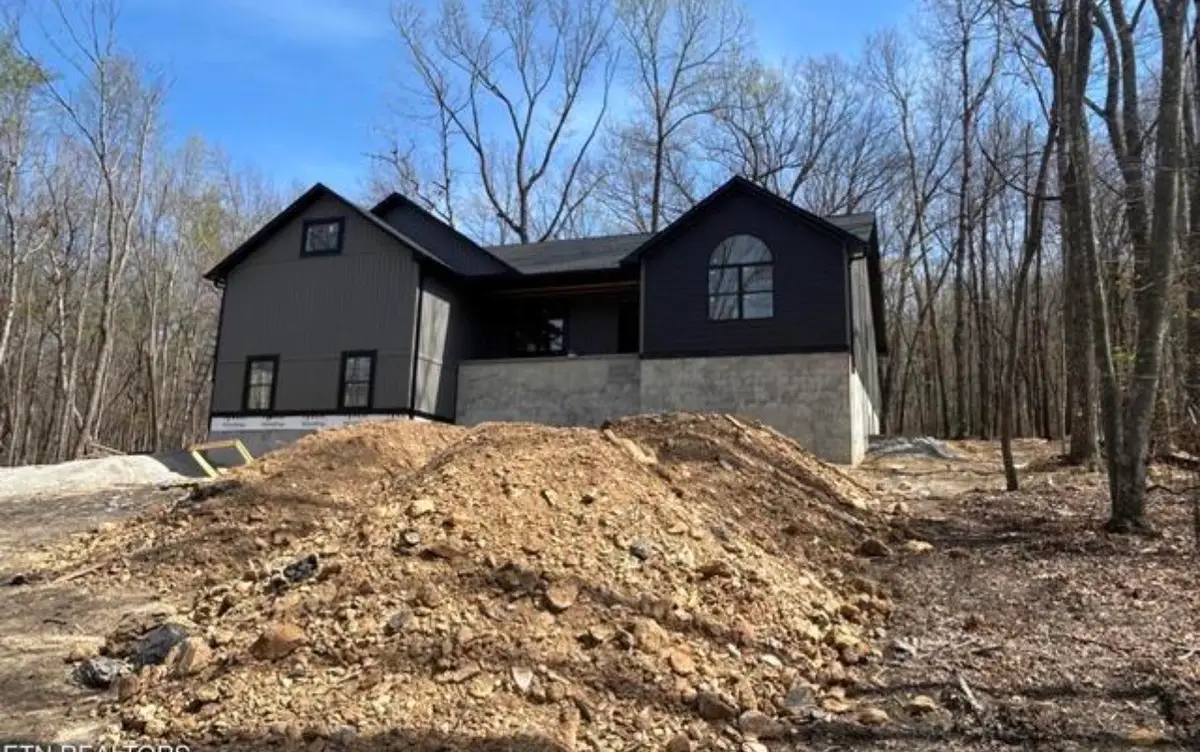 633 Icy Cove Trl, Monterey, TN 38574 - #1