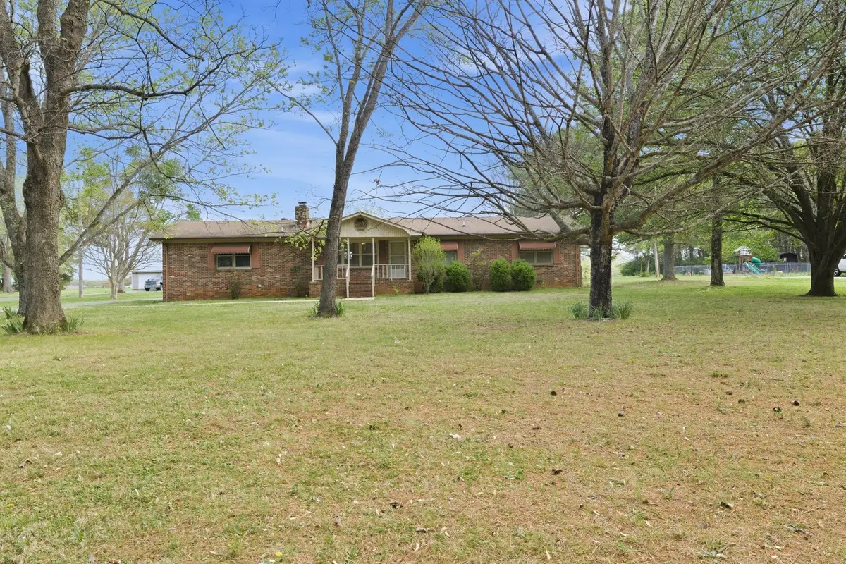 1956 Old Estill Springs Rd, Winchester, TN 37398 - #1