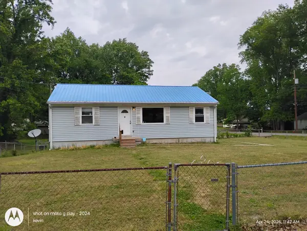 811 Helton Dr, Clarksville, TN 37042