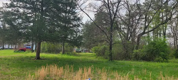 1 Buckingham Ln, Shelbyville, TN 37160