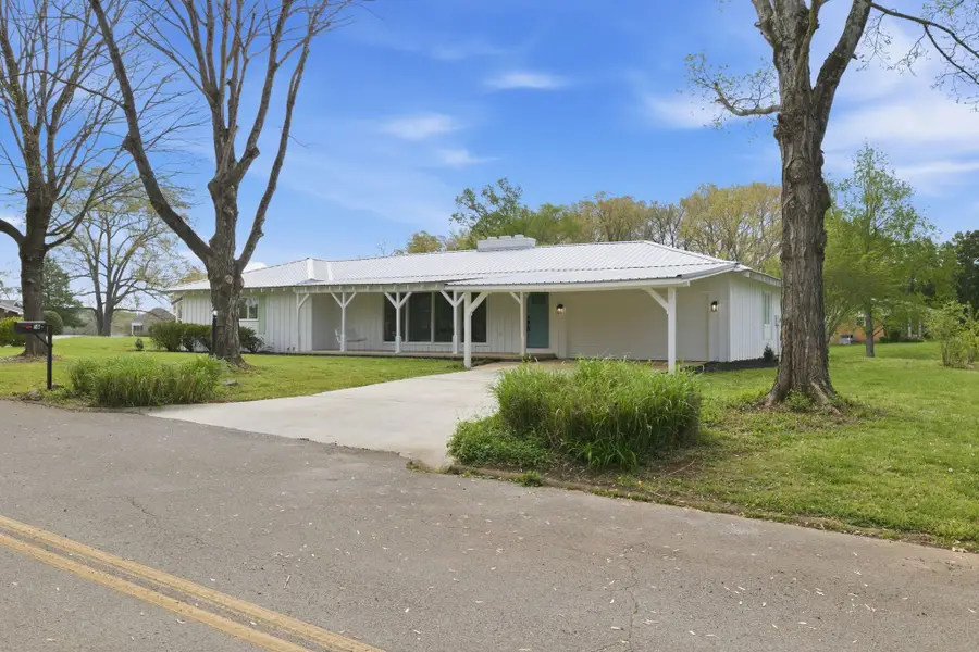 16 Bingham Ct, Winchester, TN 37398 - #2