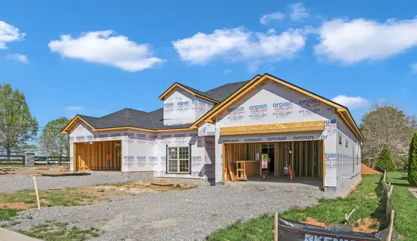 1101 Veridian Dr, Clarksville, TN 37043