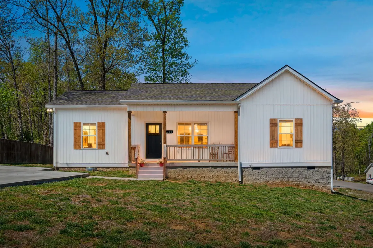 391 Elm Ave, Lewisburg, TN 37091 - #1