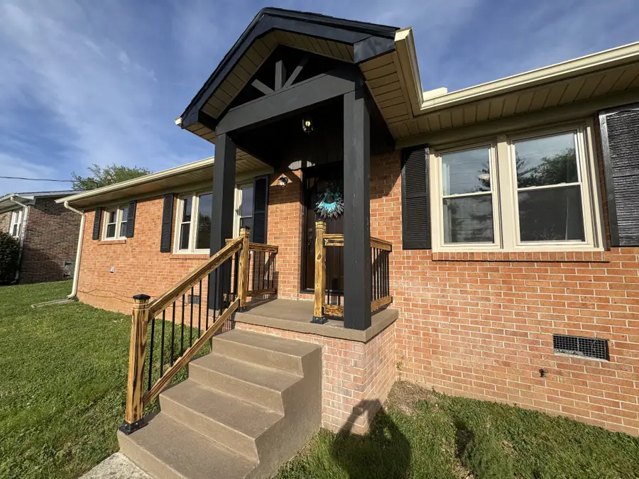 129 Terry Ave, Fayetteville, TN 37334 - #2