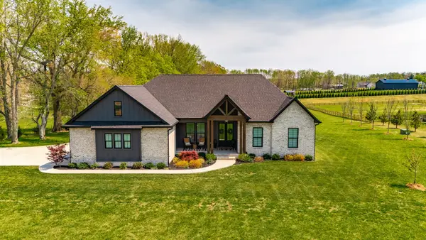 217 Shun Pike, Cottontown, TN 37048