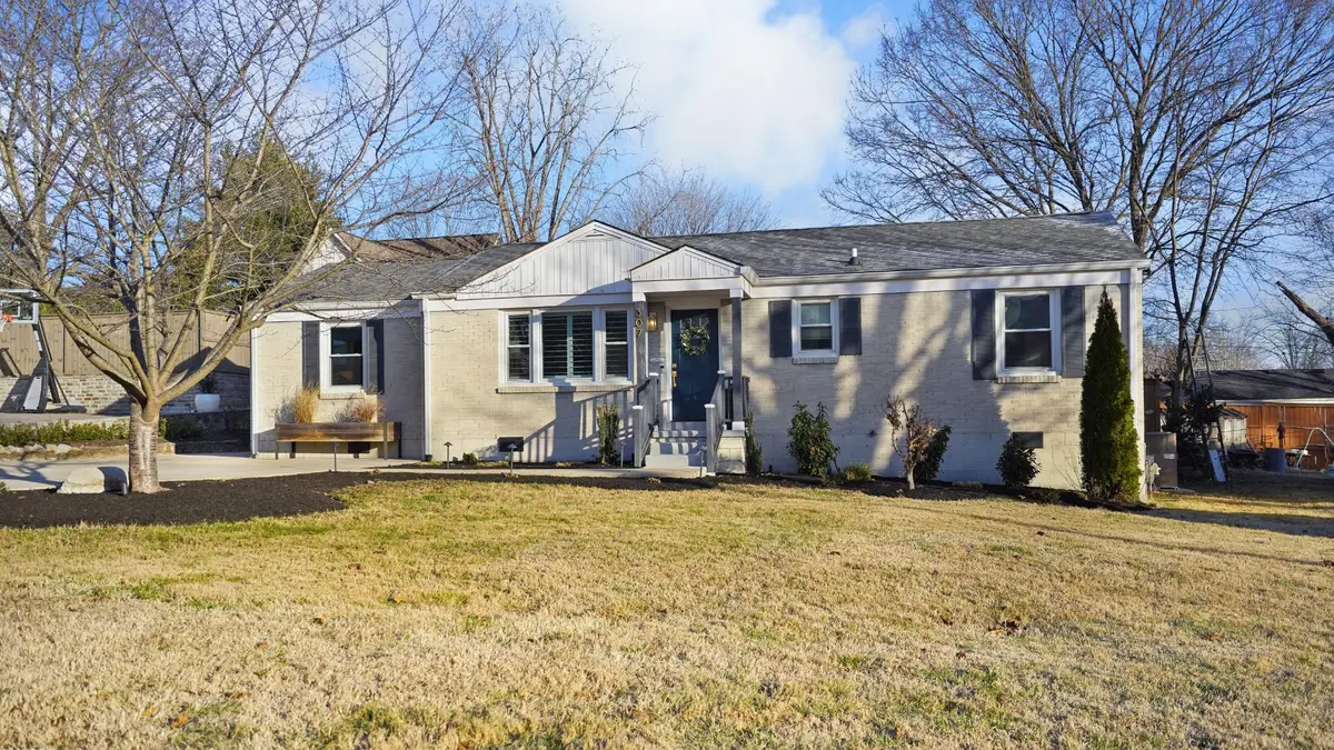 307 Avondale Dr, Franklin, TN 37064 - #1