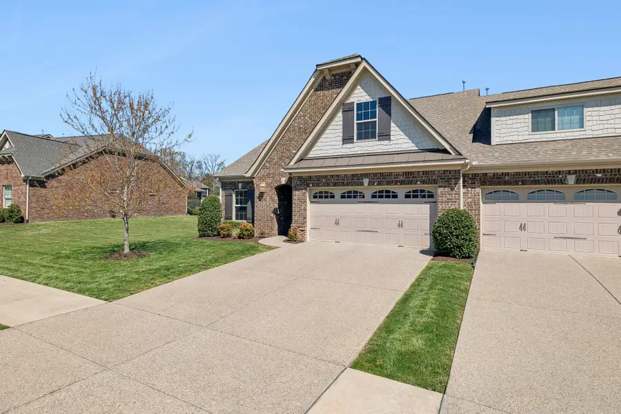 1034 Callaway Dr, Lebanon, TN 37087 - #2