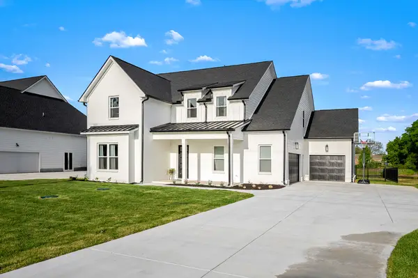 520 Gresham Ln, Murfreesboro, TN 37129