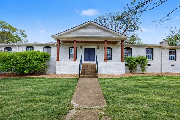 463 Walton Ferry Rd, Hendersonville, TN 37075