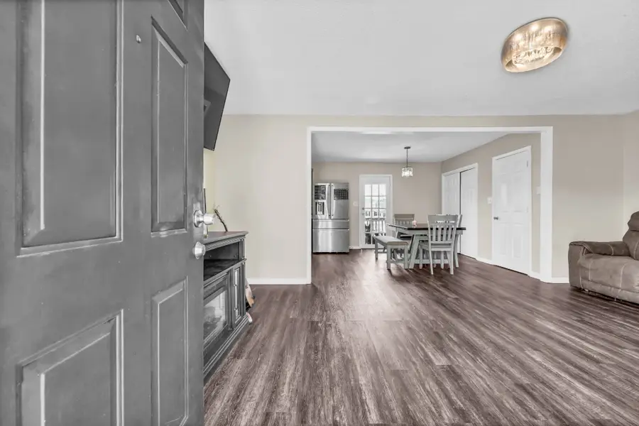 1210 Peachers Mill Rd, Clarksville, TN 37042 - #2