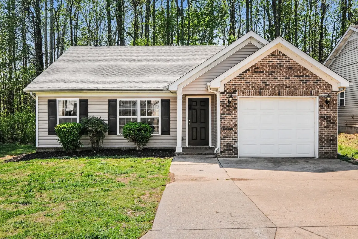 1375 E Nir Shreibman Blvd, La Vergne, TN 37086 - #1