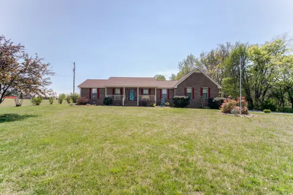 6935 Hall Rd, Greenbrier, TN 37073