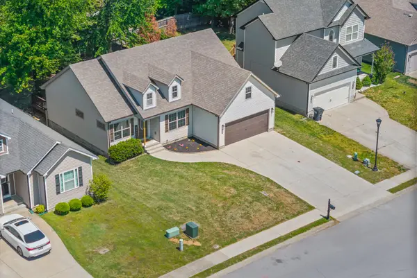 497 Medallion Cir, Clarksville, TN 37042