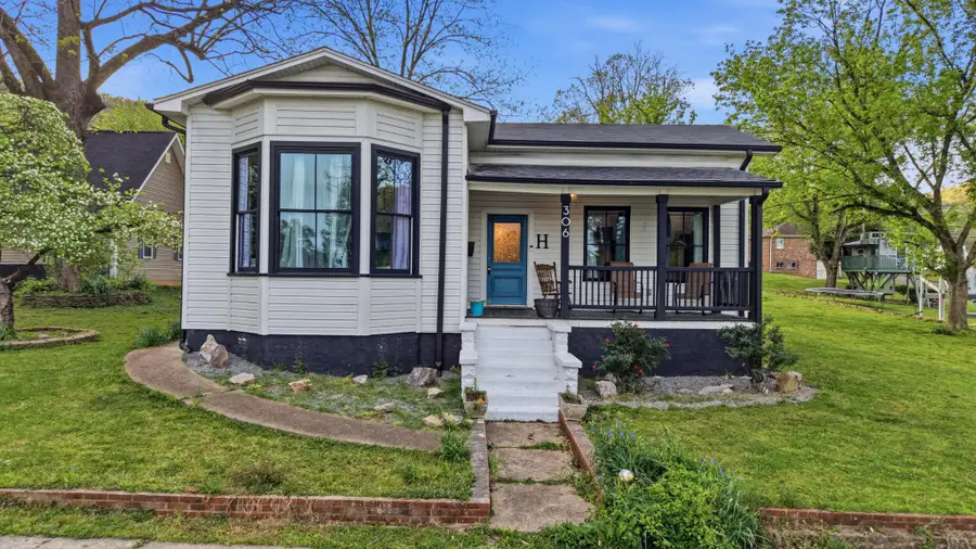 306 Pine Avenue, South Pittsburg, TN 37380 - #2