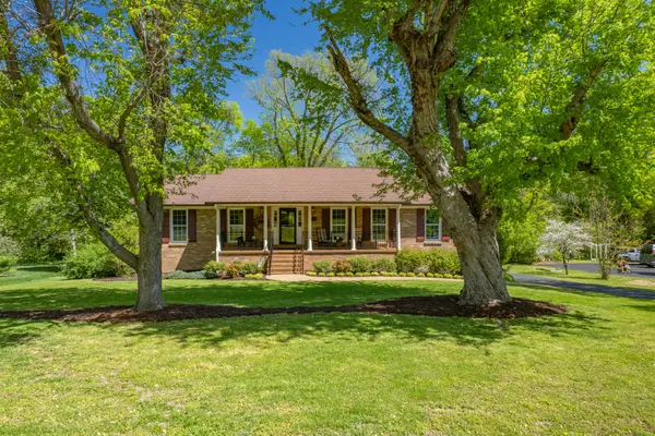4008 Shenandoah Dr, Columbia, TN 38401
