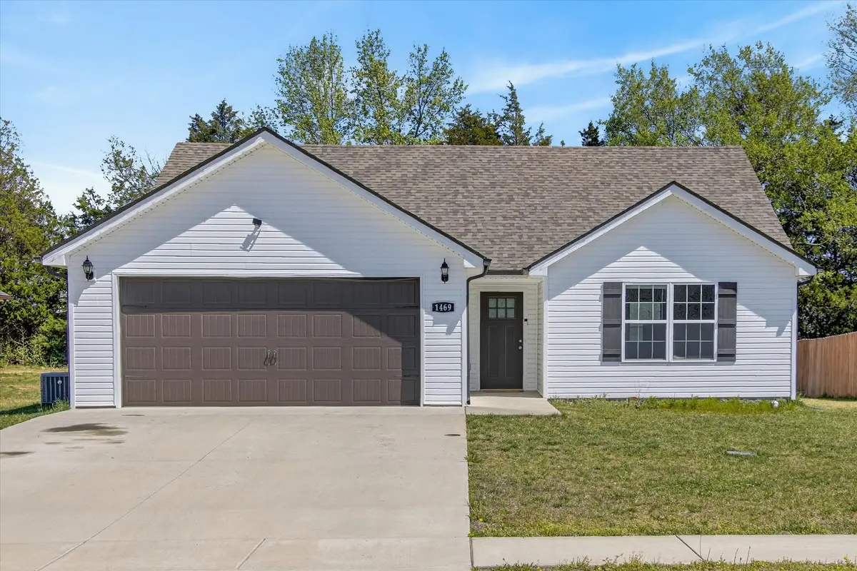 1469 Fredrick Dr, Clarksville, TN 37042 - #1