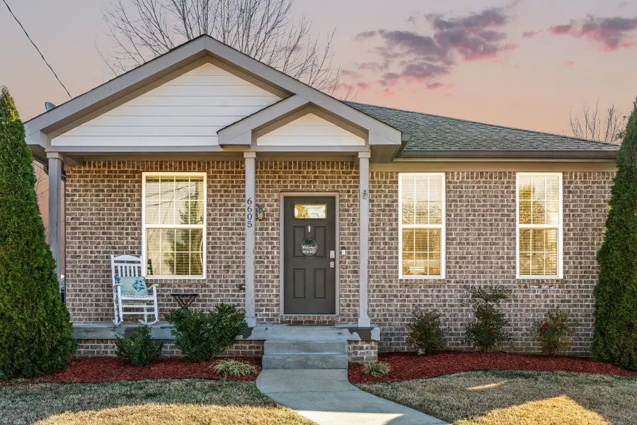 6605 Beacon Ln, Nashville, TN 37209 - #2