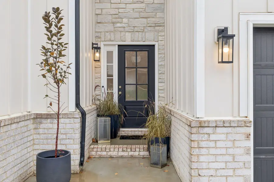 229 Bluebell Dr, Clarksville, TN 37043 - #3