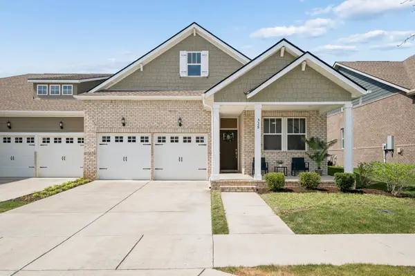 325 Gingerwood Ln, Hendersonville, TN 37075