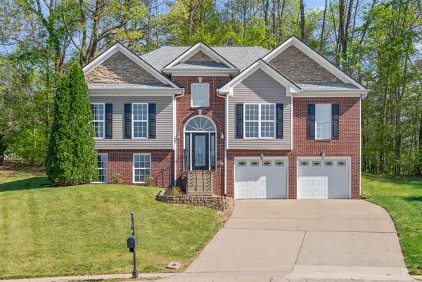 1986 Stone Valley Ct, Clarksville, TN 37043