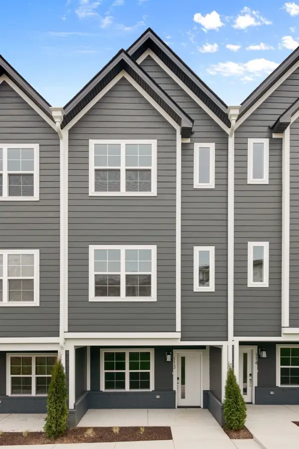 700 N Dupont Ave #205, Madison, TN 37115