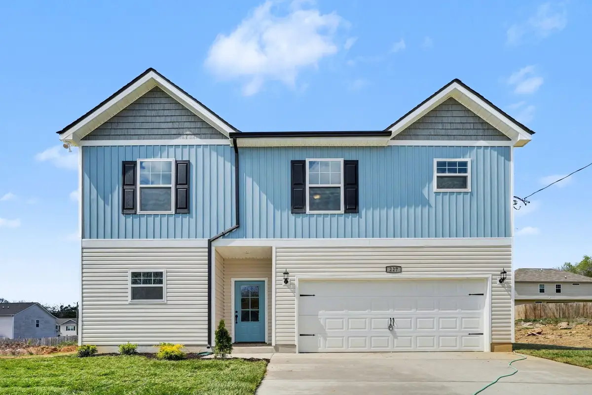 227 Hannah Lee Hill Rd, La Vergne, TN 37086 - #1