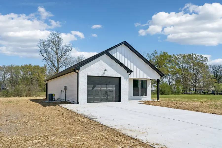 190 Green Meadow Dr, Smithville, TN 37166 - #3